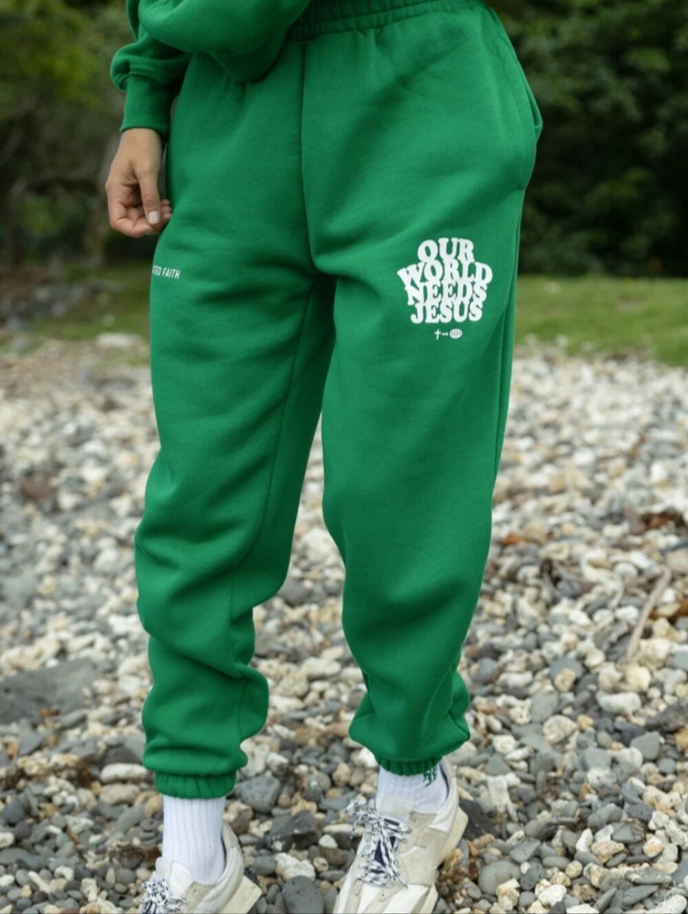 Elevated Faith Green Logo Graphic Sweatpants Size Small Our World Needs Jesus.